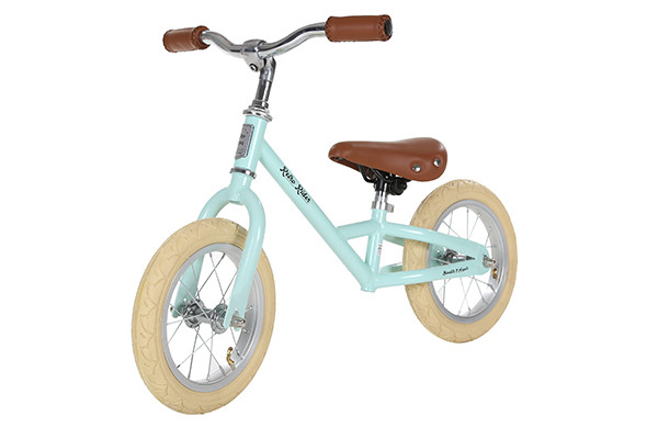 Verstelbaar zadel en stuur.