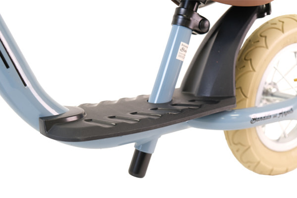 Lage instap en voetenplankje