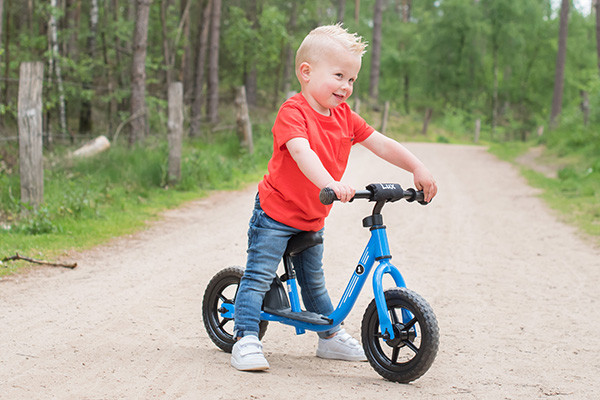 Optioneel: kinbeschermer met naam.