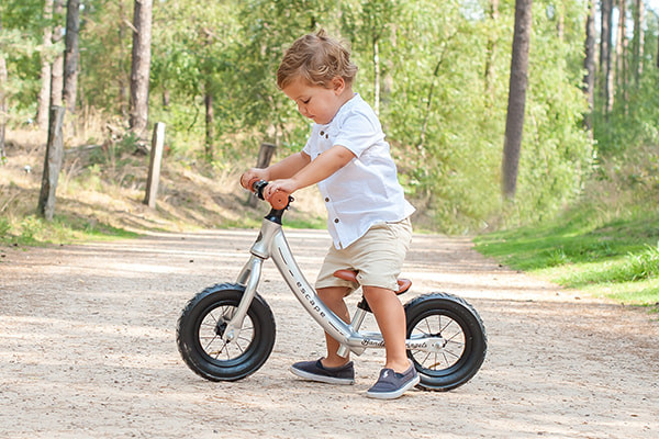 Xem is 2,5 jaar en 90 cm lang