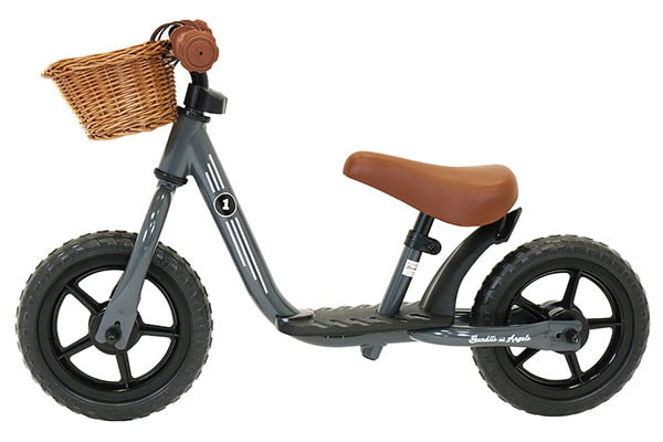 Inclusief rieten stuurmandje