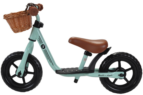 Inclusief rieten stuurmandje