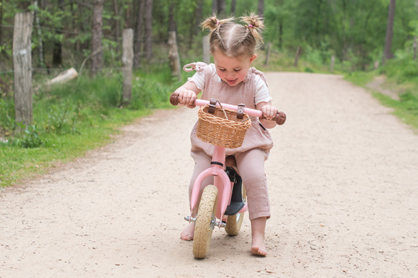 Evi is 1,5 jaar en 80 cm lang.