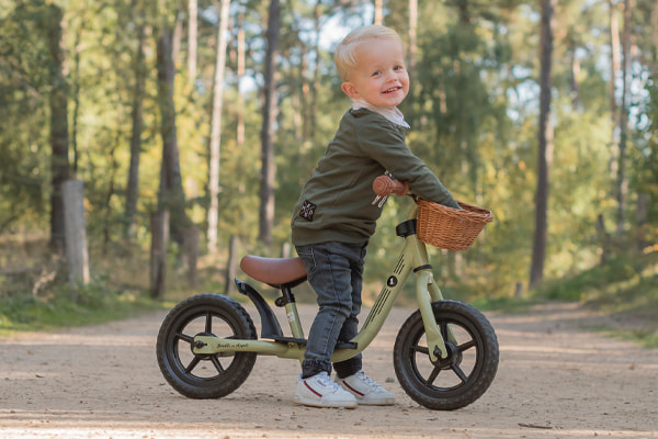 Maxim is 2 jaar en 85 cm lang