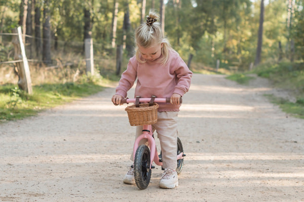 Loopfiets met mandje