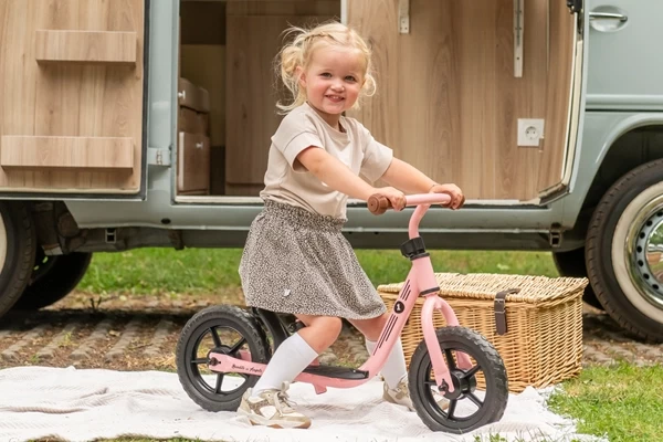 Jill is 2 jaar en 10 maanden oud en 97 cm lang