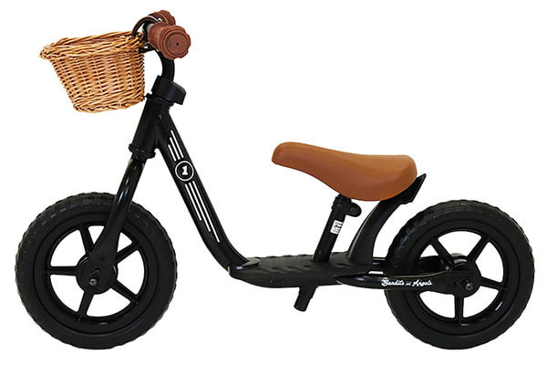 Inclusief rieten stuurmandje