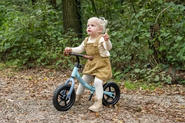 Lies is 2 jaar en 98 cm lang