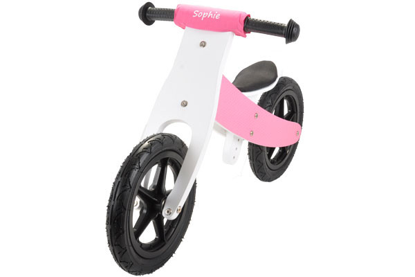 Optioneel: kinbeschermer met eigen naam.