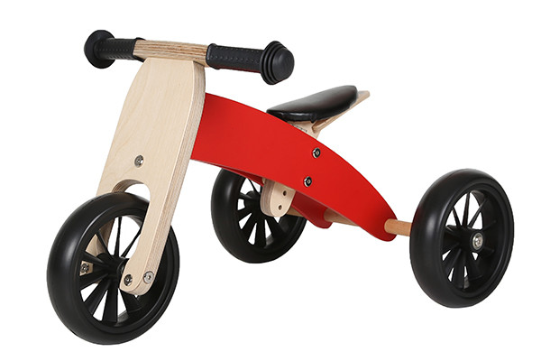 Als driewieler met hoog frame.