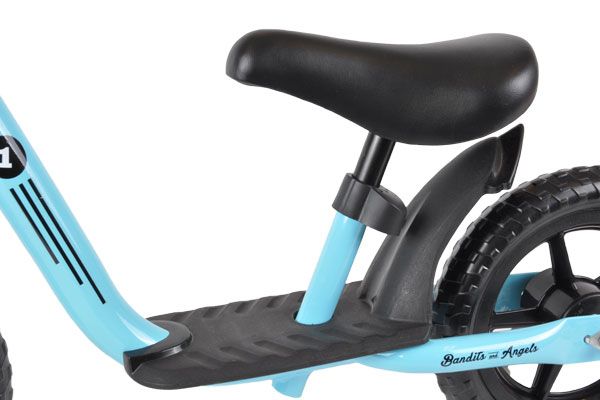 In hoogte verstelbaar zadel.