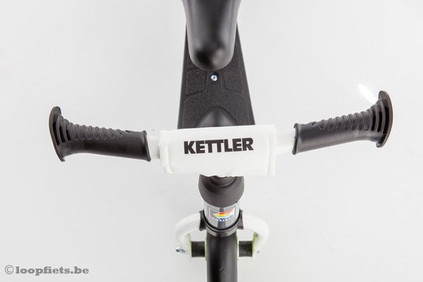 Voorzien van veiligheidshandvaten en kinbeschermer.