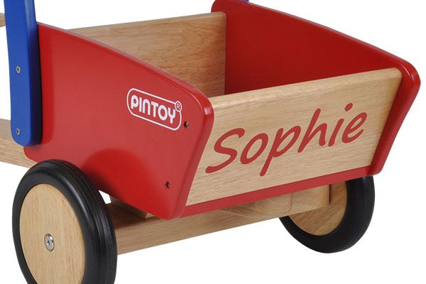 Sticker met eigen naam rood.