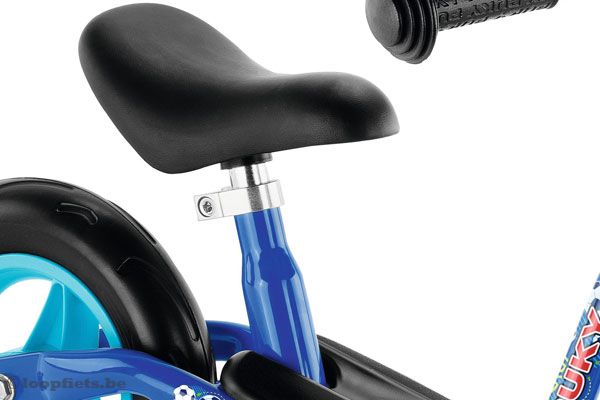 Het zadel en het stuur zijn in hoogte verstelbaar.