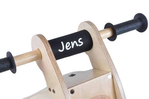 Gave kinbeschermer om uw Trybike te personaliseren.