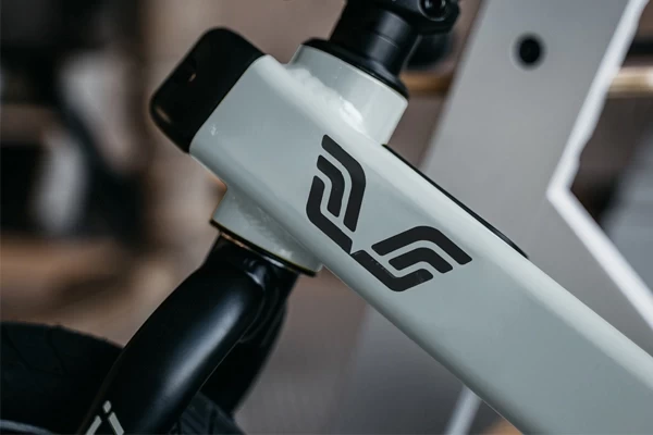 Omkeerbaar aluminium frame