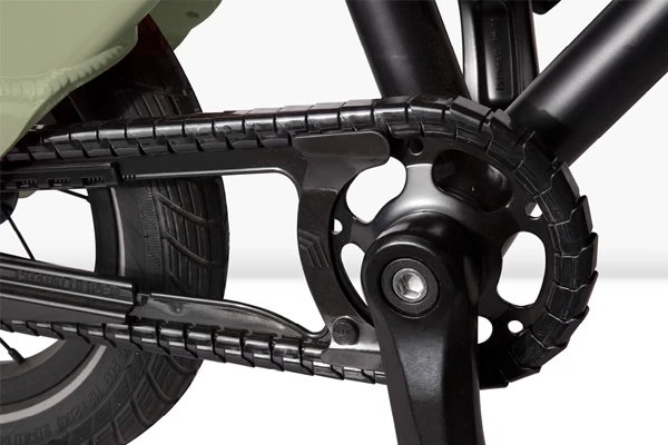 Stalen ketting met plastic omhulsels