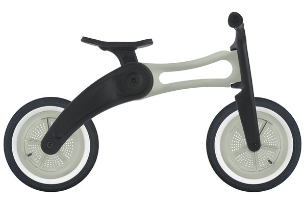 Wishbonebike RE2 Raw stand 3: hoge tweewieler.