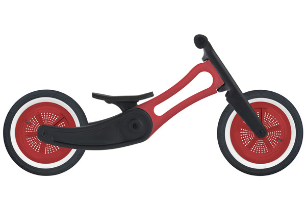 Wishbonebike RE2 Red stand 2: lage tweewieler.