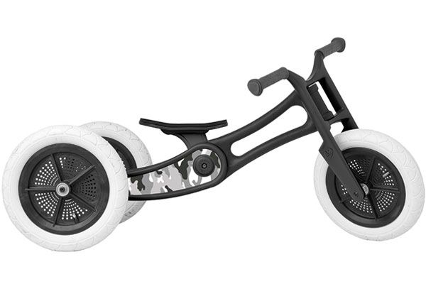 De Wishbonebike recycled camouflage grijs is al geschikt voor kids vanaf 1 jaar.