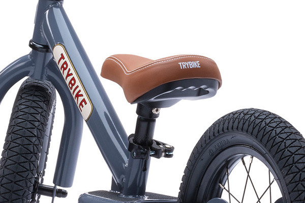 In hoogte verstelbaar zadel (30-45 cm)